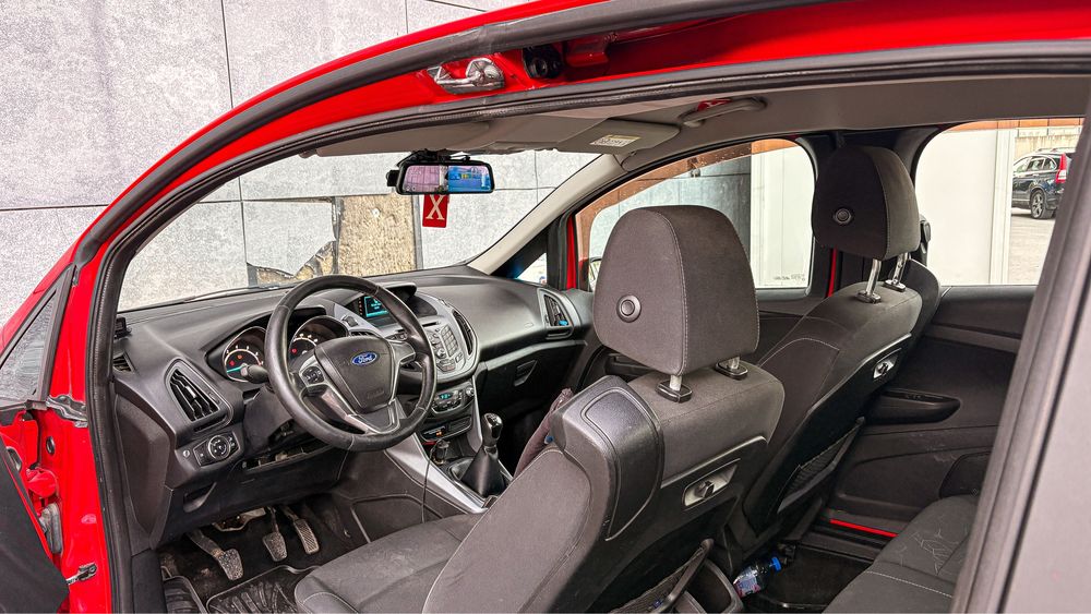 Ford B-Max 1.0 EcoBoost 101кс 2016г • 180 000 км • Ръчни скорости