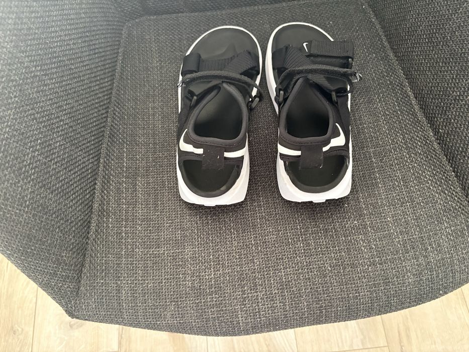 Сандали Nike за момиче