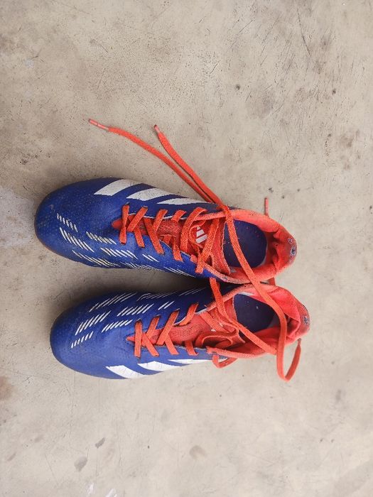 Футболни обувки Адидас предатор