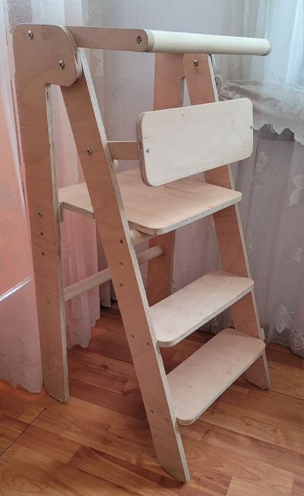 Сгъваема помощна кула Монтесори