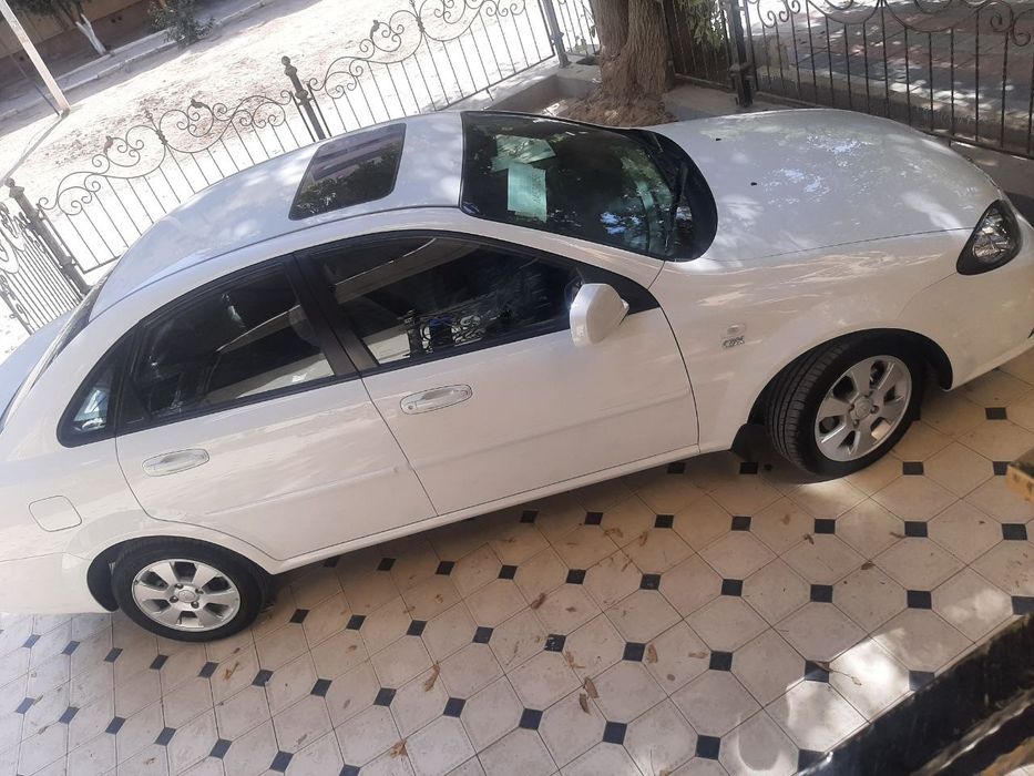 Карши шахар 5 хонали барча кулайликларга эга уй сотилади !!!