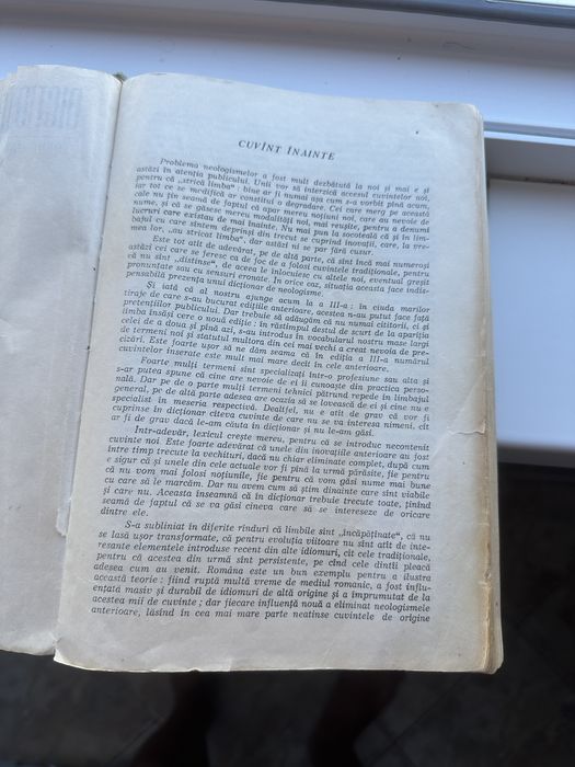Vand Dictionar Neologisme