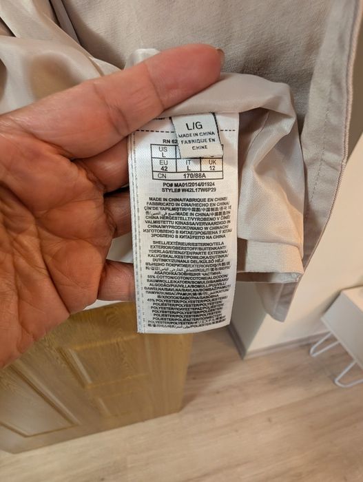 Тренчкот на Guess и вълнено манто