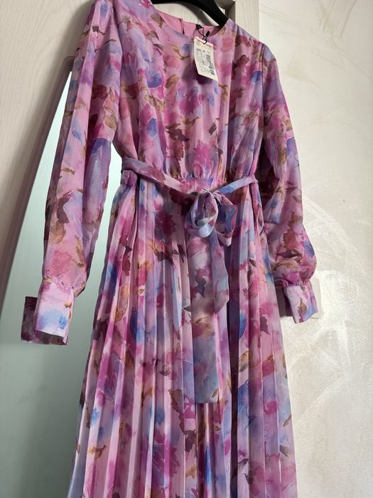 Лилава рокля шифон