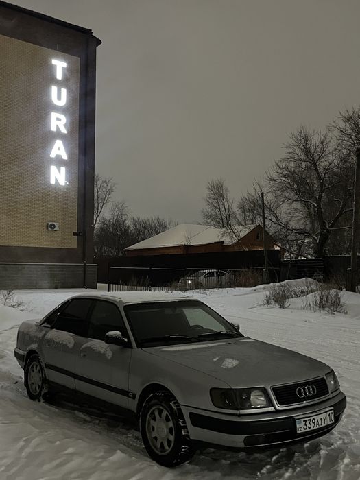 Продам Ауди 100с4 2,6объем