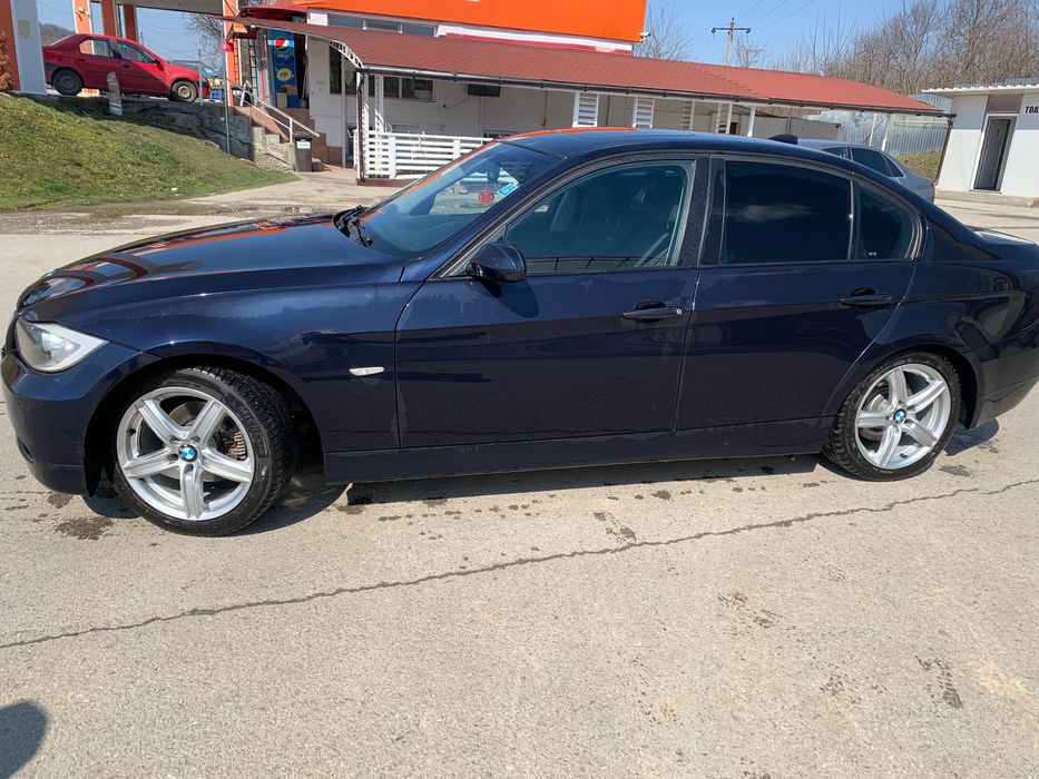 Vând BMW E 90 ,mașina personală