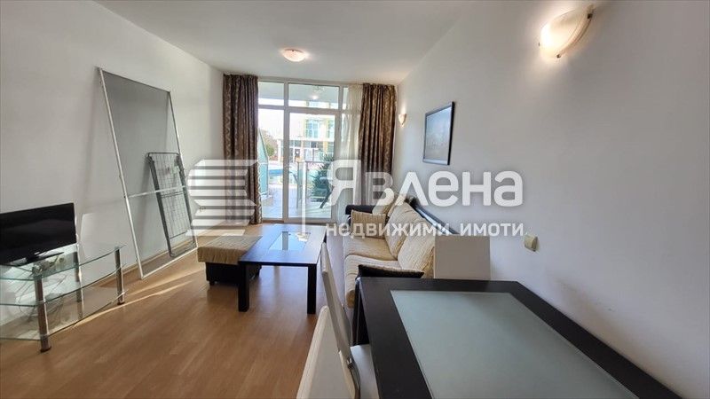 Продава се Двустаен апартамент в к.к. Слънчев бряг - 75 кв.м за 880 €/кв.м - Снимка #4