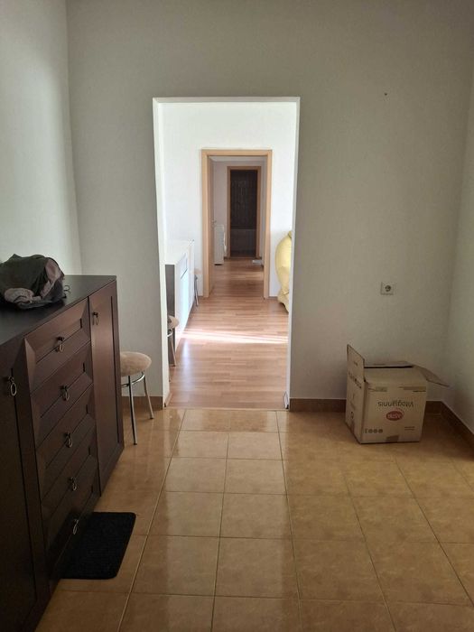 inchiriez apartament 3 camere