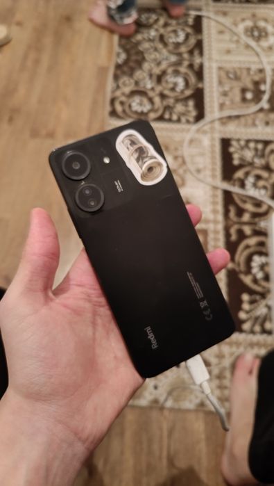 Redmi 13C  8/256гб.