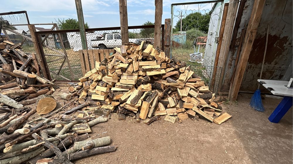 Рубленые дрова машинами