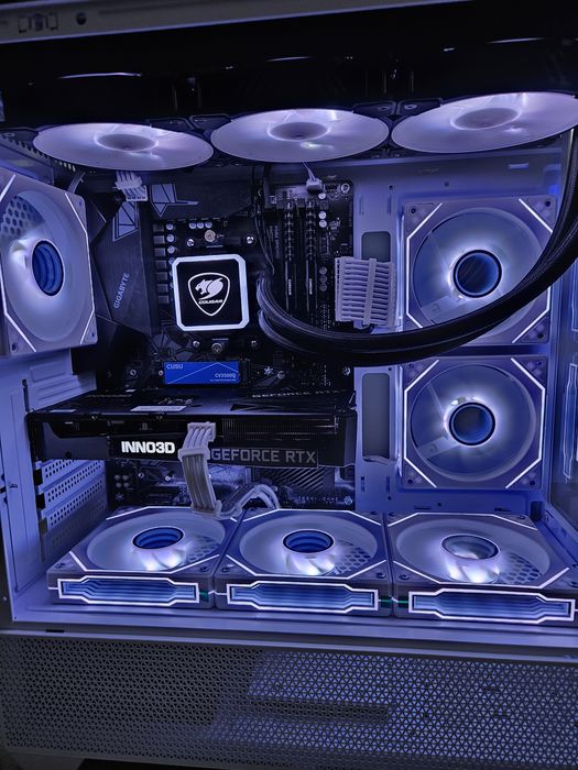 Геймърски Компютър /Ryzen 7 5700x/Rtx 3060 12GB/ЗАПАЗЕН!