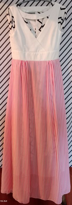 Продам платья , в идеальном состоянии .