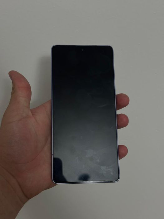 Продам смартфон Redmi Note 13 pro