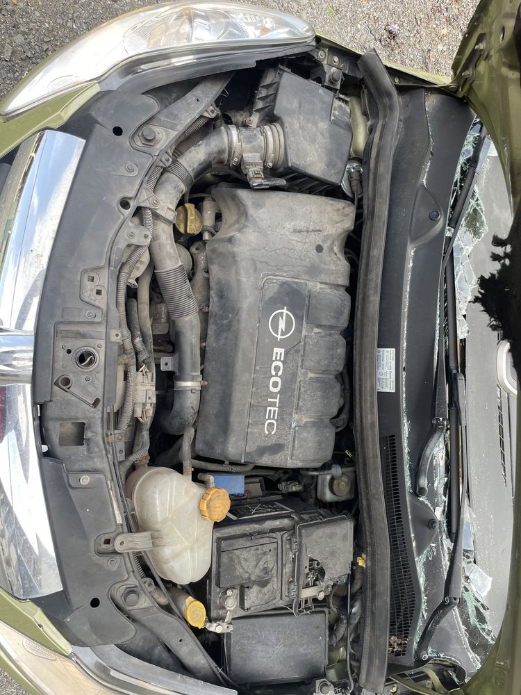 Opel Corsa d 1.3 cdti Опел Корса д 1.3 цдти на-части!! гр. Бургас ...