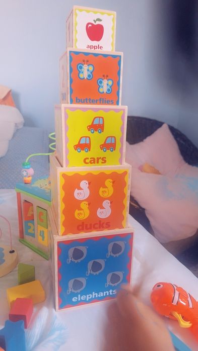 Cuburi educative din lemn si  xilofon