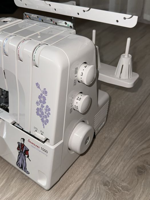 Оверлок Janome Samurai 1000