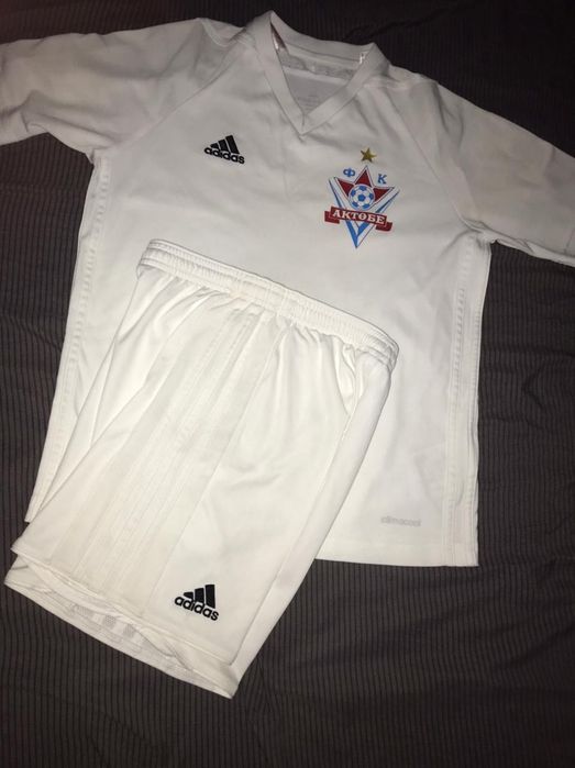Продам футбольную форму