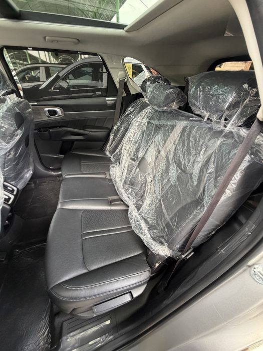 Kia sorento 2023yil 14000km