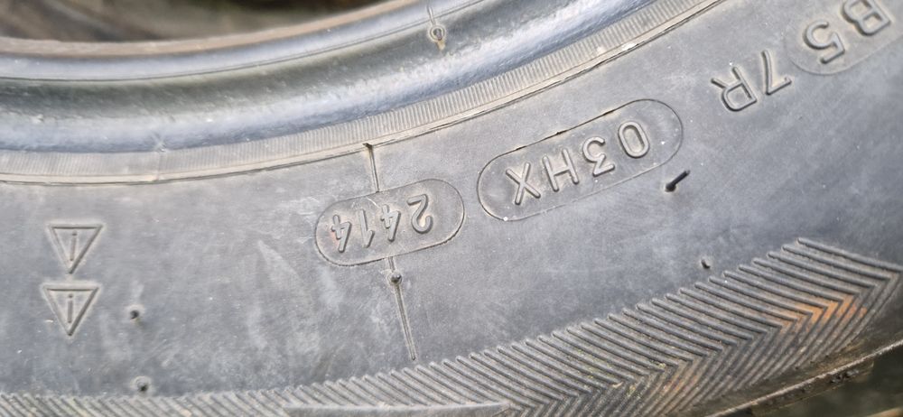 205 60 16, BF Goodrich, 4 еднакви гуми от vw passat, зимни