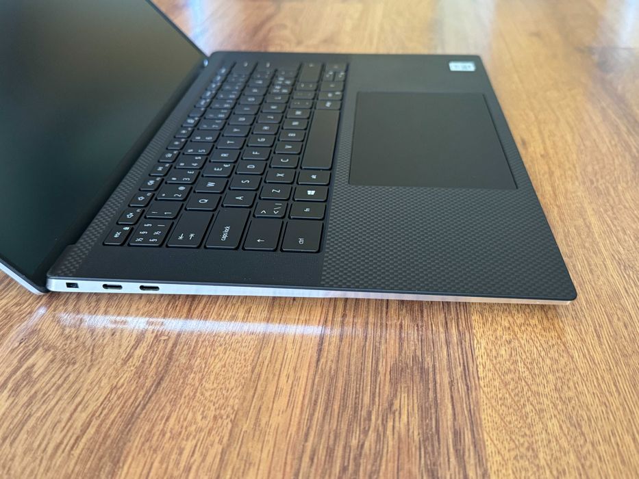 15.6' FHD+ i7-10750H DELL XPS 9500 16GB DDR4/512GB NVMe/GTX 1650 Ti