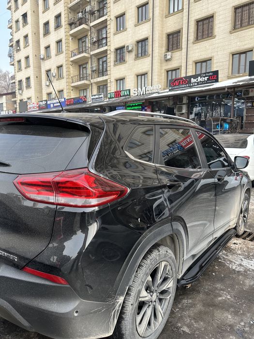 Tracker 2 parog qora glansiviy