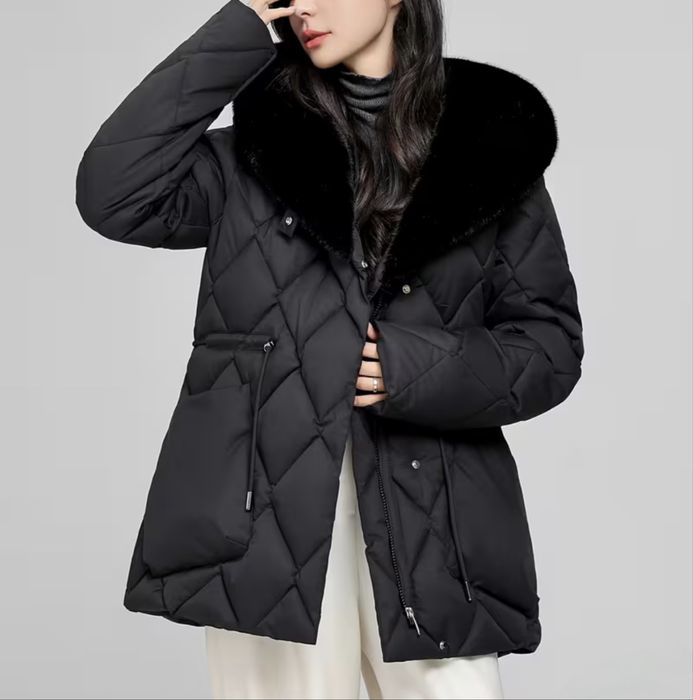 Дамско зимно яко в черно