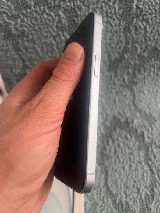 Продам или обменяю Айфон 15