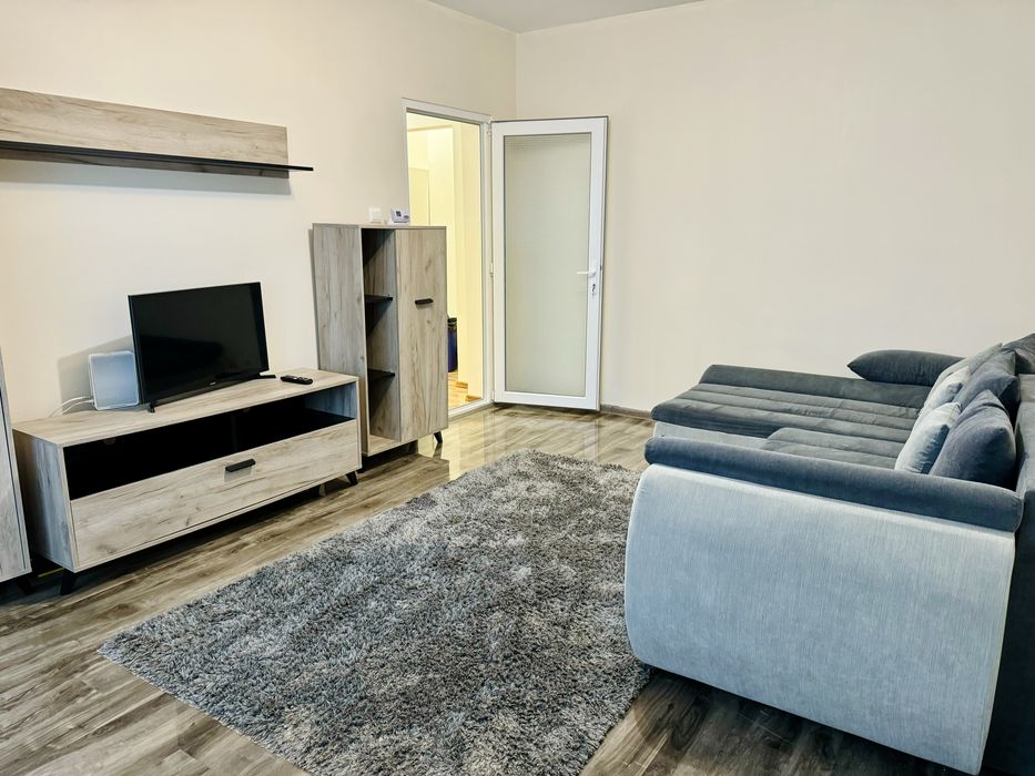 Proprietar, vand apartament cu 2 camere in mazepa2, etaj 1