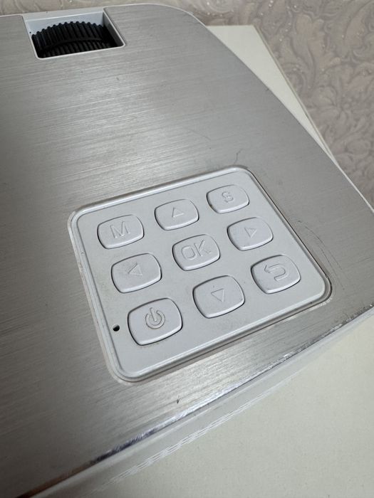 Проектор Yefound