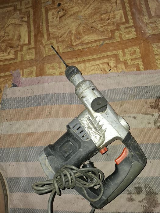 Отбойный молоток. Болгарка. Перфораторы