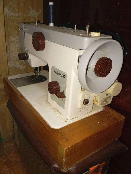 швейная машина ЧАЙКА 134А