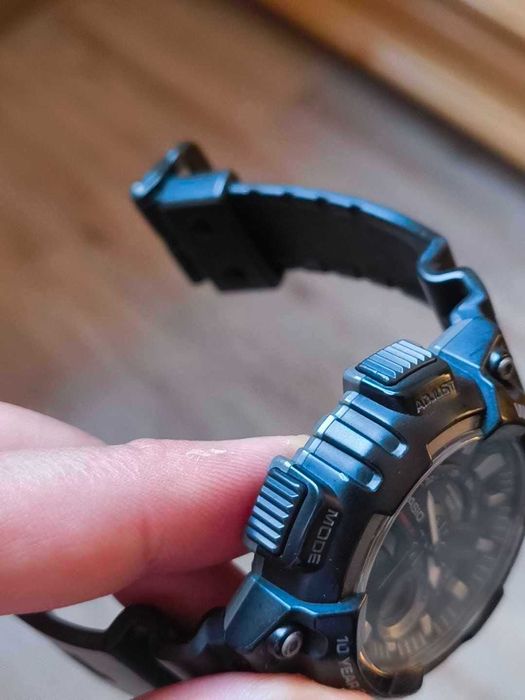 Часовник Casio AEQ-110W-1AVEF