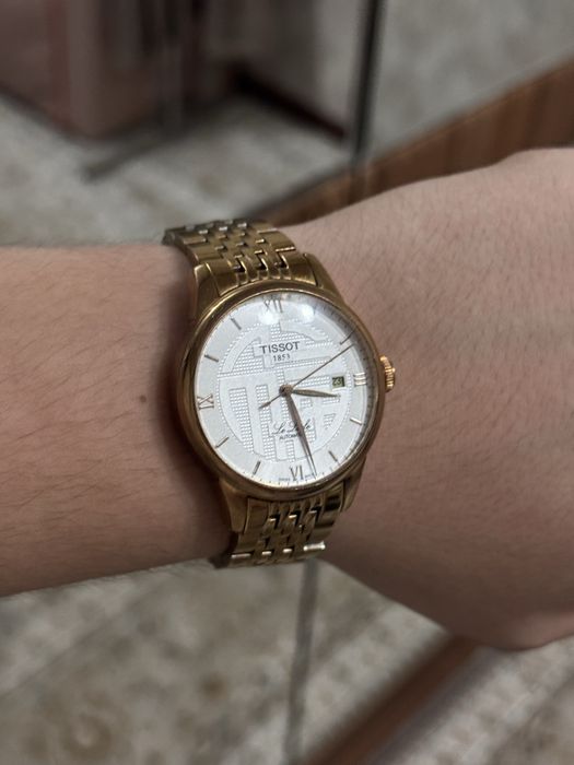 Часы Tissot le locle