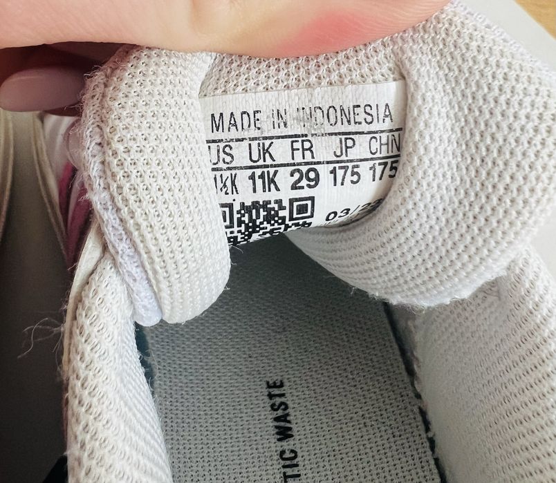 Adidasi fete marime 29, Adidas