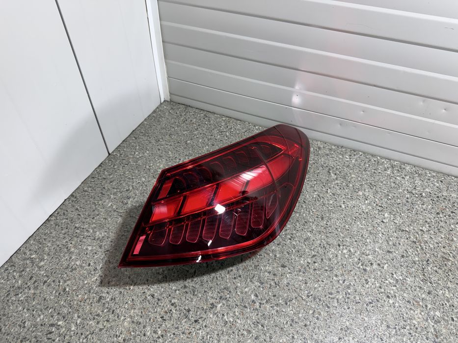 Tripla Mercedes-Benz C W206