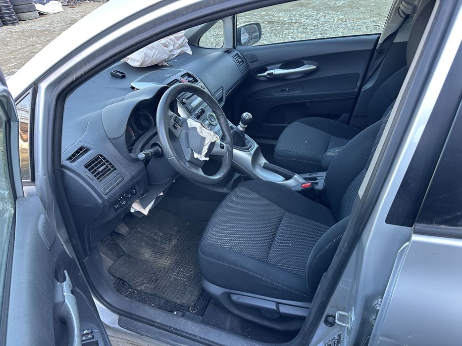 Тойота Аурис Toyota Auris 1.33 vvti 99 кс НА ЧАСТИ!