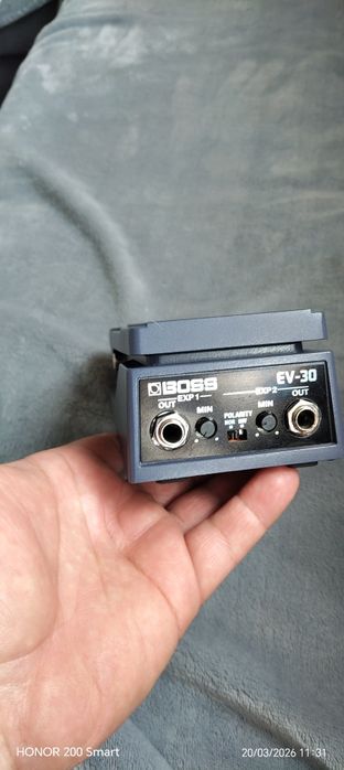 Volume педал за клавир или китара. 70 €