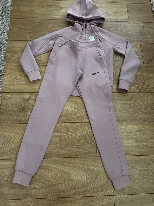 Дамски екип Nike