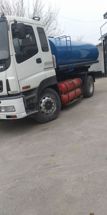 Isuzi Vadavoz 2009 yil xolati yaxshi metan balon 4ta 150talik