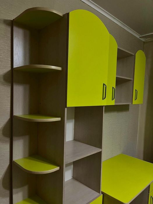 Стенка подростковая