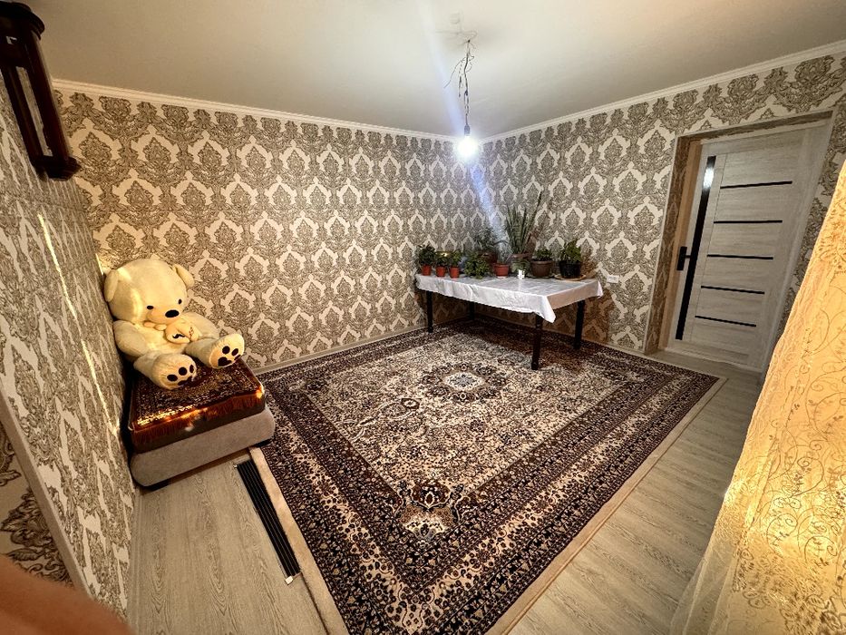 Xovli sotiladi 8 sotok Qibray tumani. Barcha sharoiti uy ichida