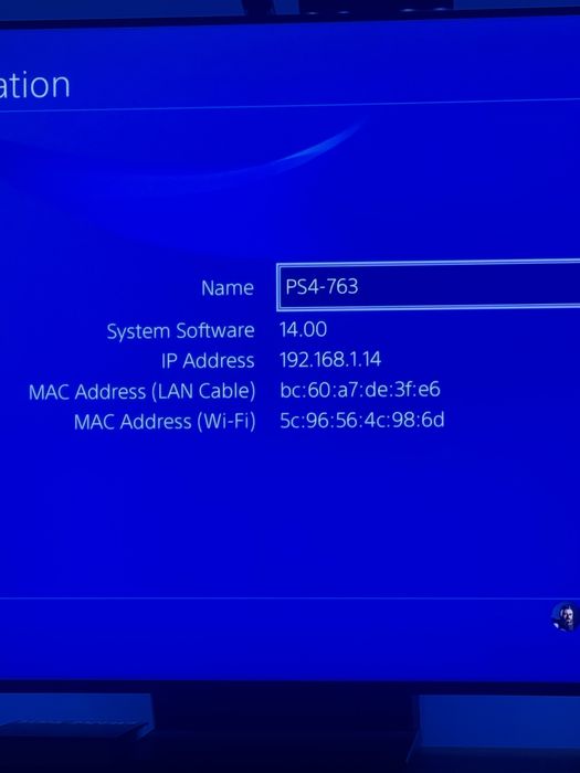 PS4 slim + PS VR + 2  DualShock controllers + camera