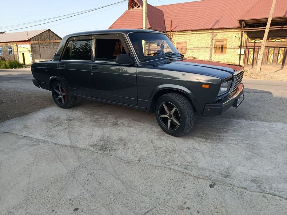 2107 jiguli sotiladi