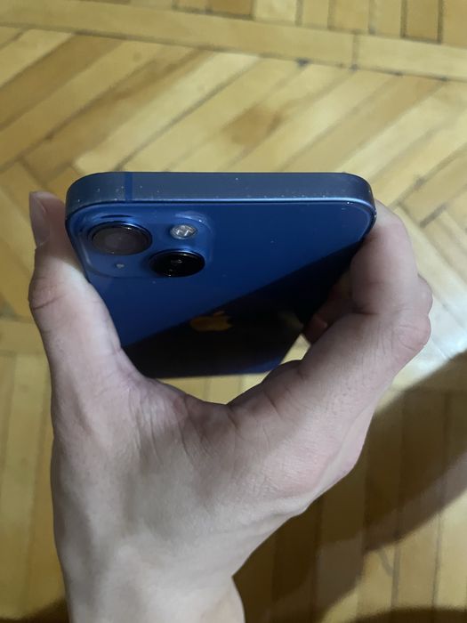 iPhone 13 в идеальном состоянии