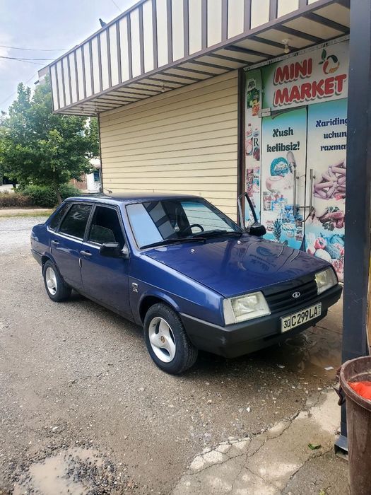 ВАЗ Лада 21099 сотилади...холати яхши...пропан газ...камчилиги йук...