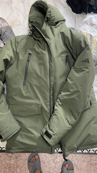 Adidas оригинал куртка срочно