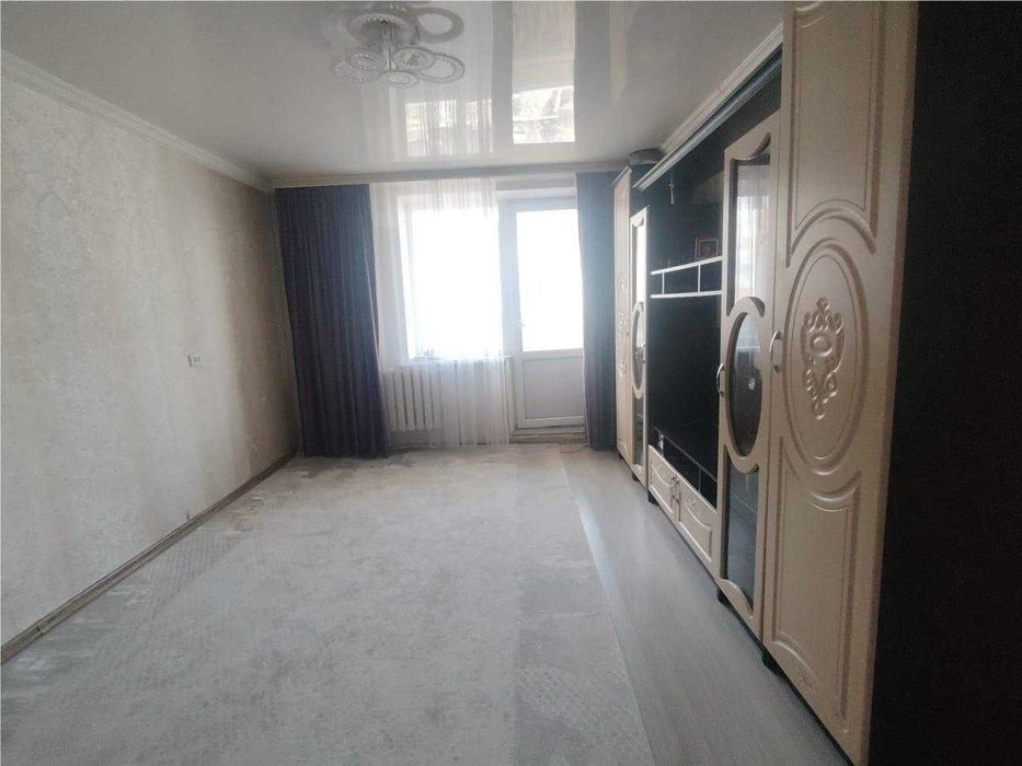 Продам 2х комн квартиру Улучшенной планировки на 9мкр 1 кубик