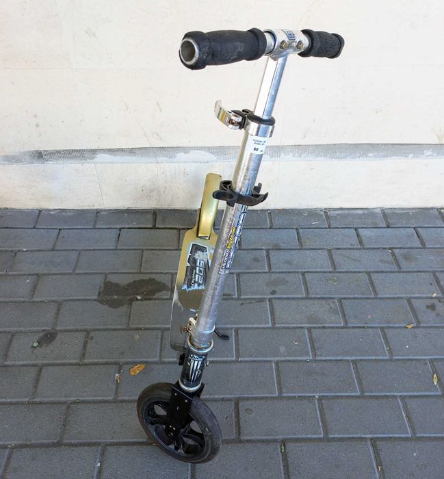 Тротинетка Hudora Big Wheel 205