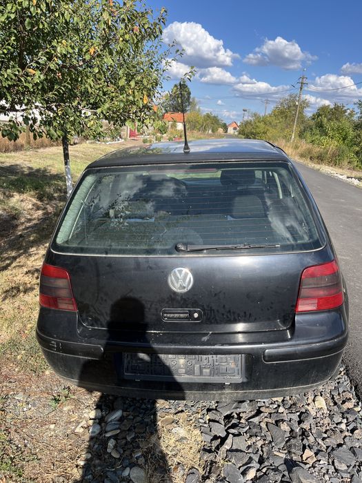 VOLKSWAGEN Golf 2000 — imagine 4
