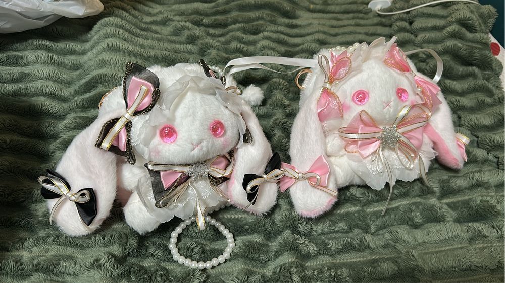 Сумочки в виде зайцев